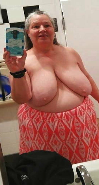 BBW cherche un mec pour défoncer son gros cul